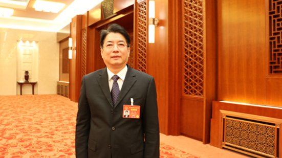 胡强.jpg